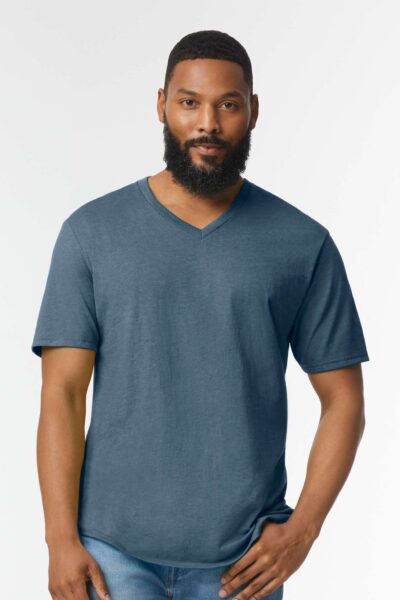 64V00 T-shirt uomo con scollatura a V Gildan Softstyle